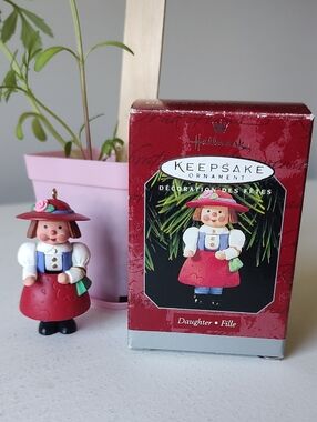© 1998 Hallmark Nutcracker Style Daughter Keepsake Ornament In Original Box